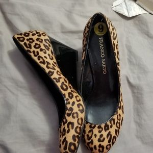 Leopard wedges